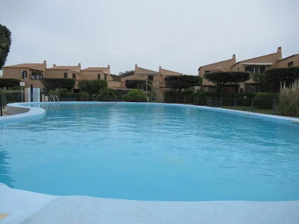Appartement Le Rayolet à Six-Fours-les-Plages 0*,  France